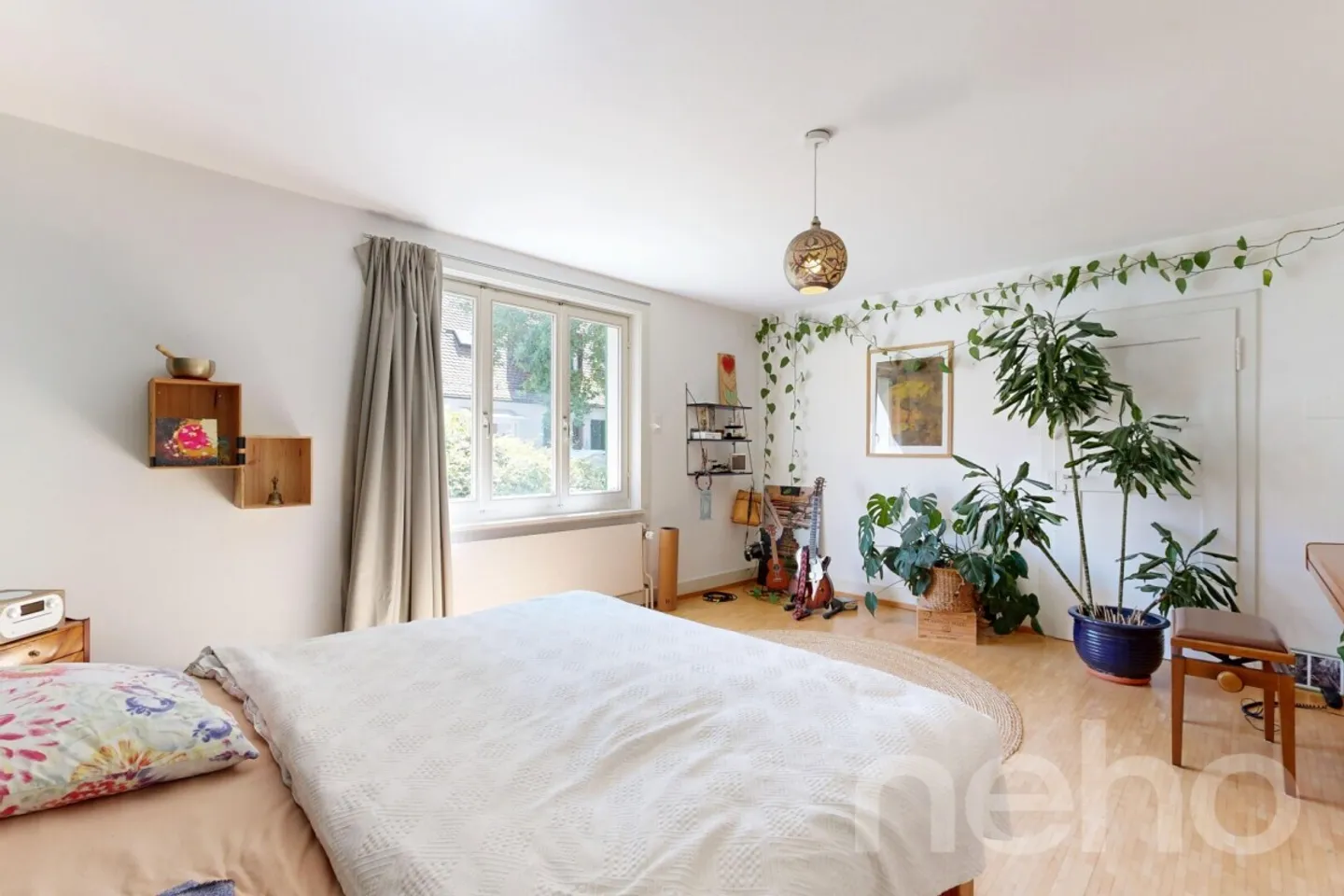 Charming Townhouse with Garden - Photo 3 of 12