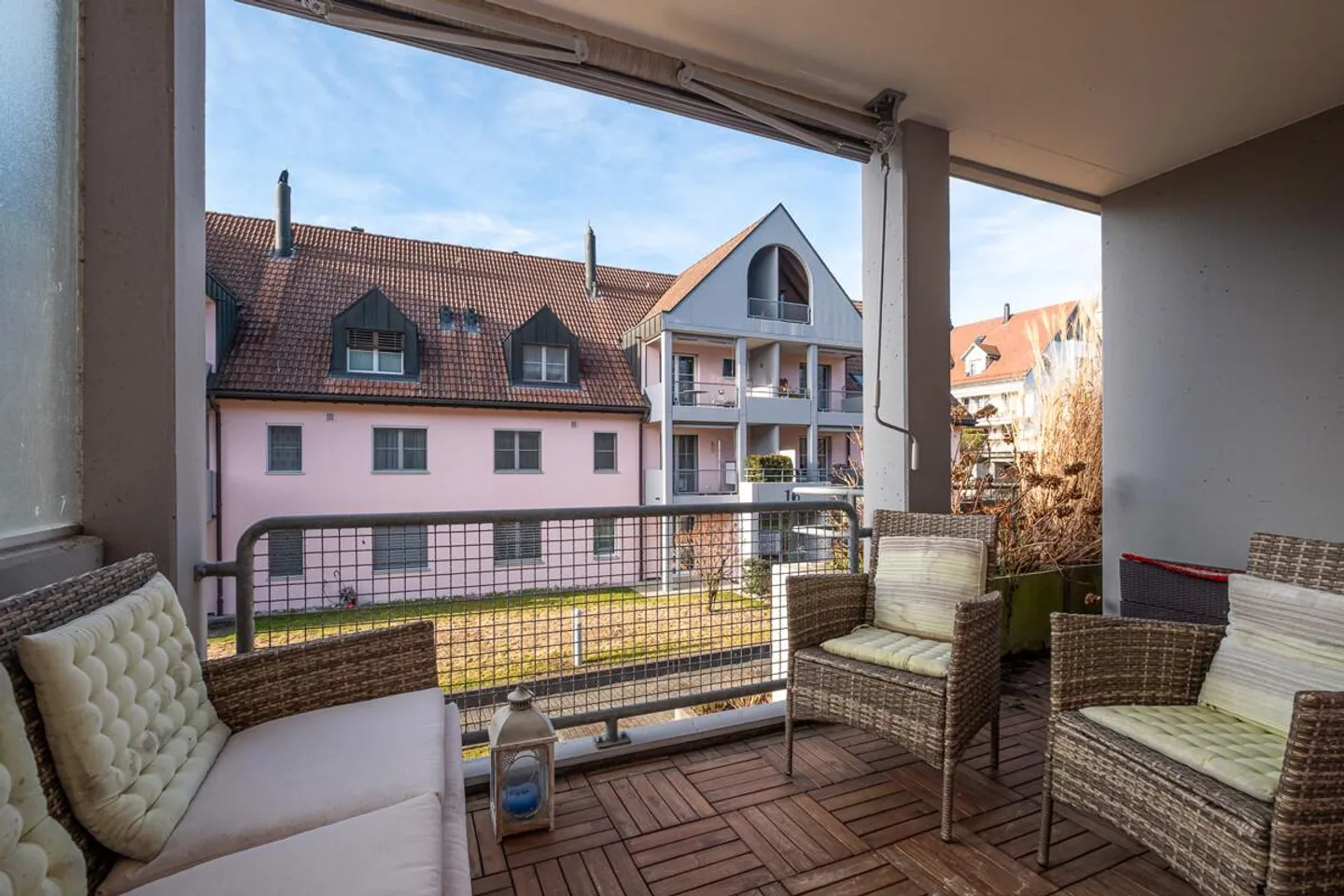 Charming Apartment with Scenic Views - Photo 3 of 14