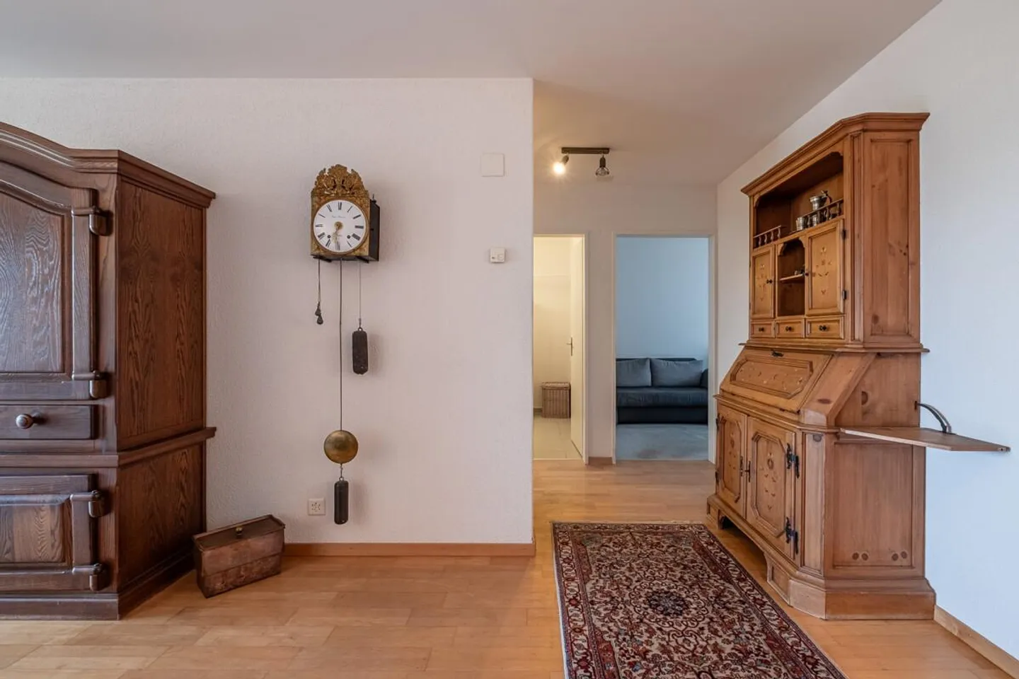 Charming Apartment with Scenic Views - Photo 7 of 14