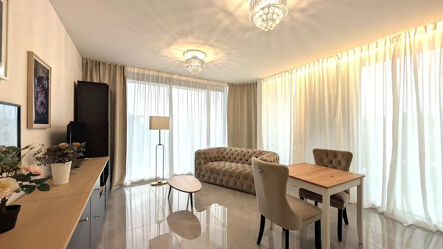 Elegante 2.5 locali arredato in palazzina moderna - Foto 3 di 6