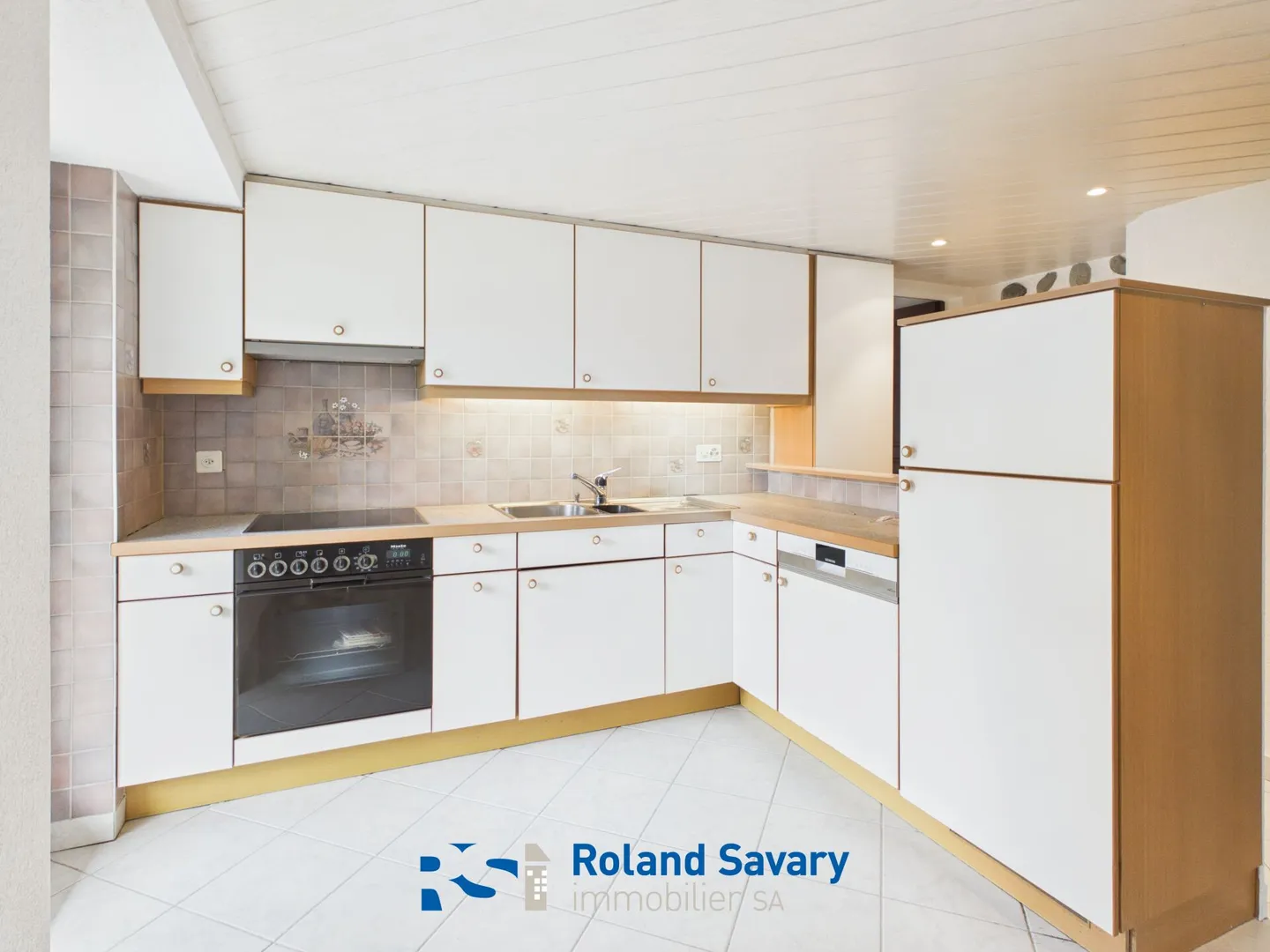 Apartment in the heart of Palézieux - Photo 2 of 11