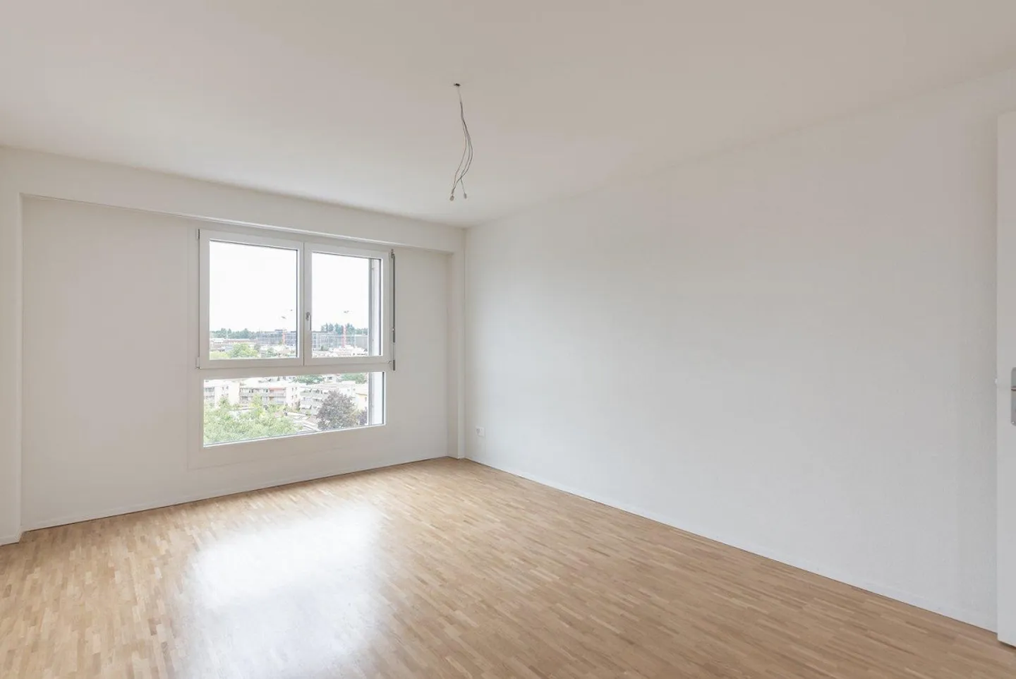 Spacious 5.5-room apartment with a view - Photo 4 of 12