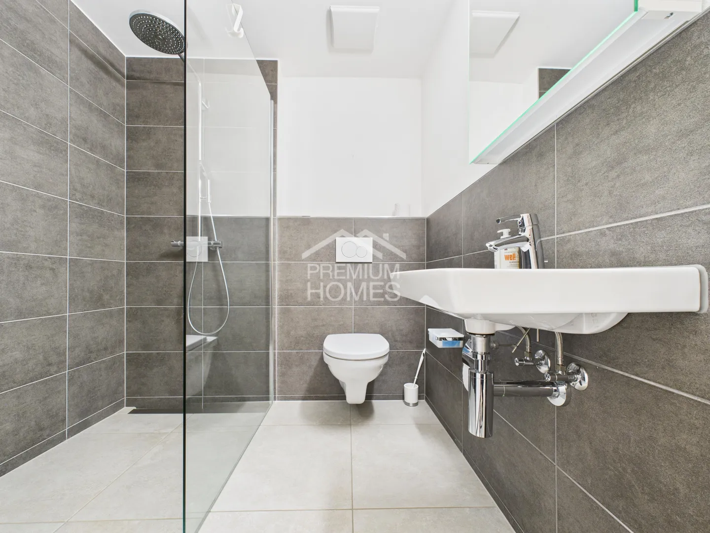 Modern Duplex with Stunning Views - Photo 2 of 12