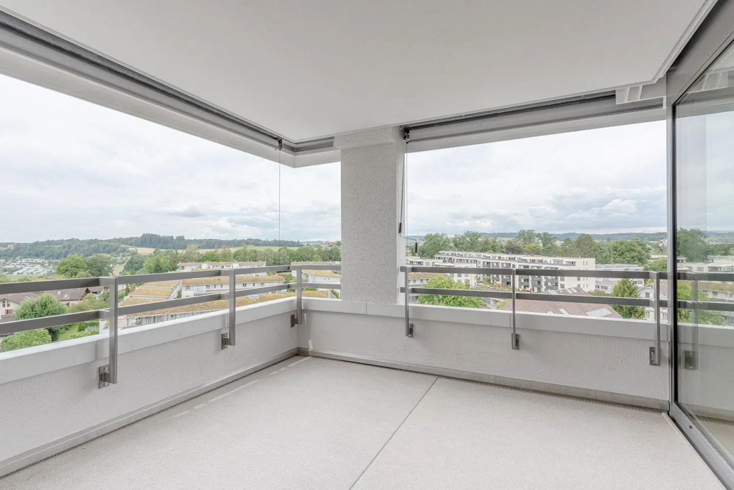 Spacious 5.5-room apartment with a view - Photo 9 of 12