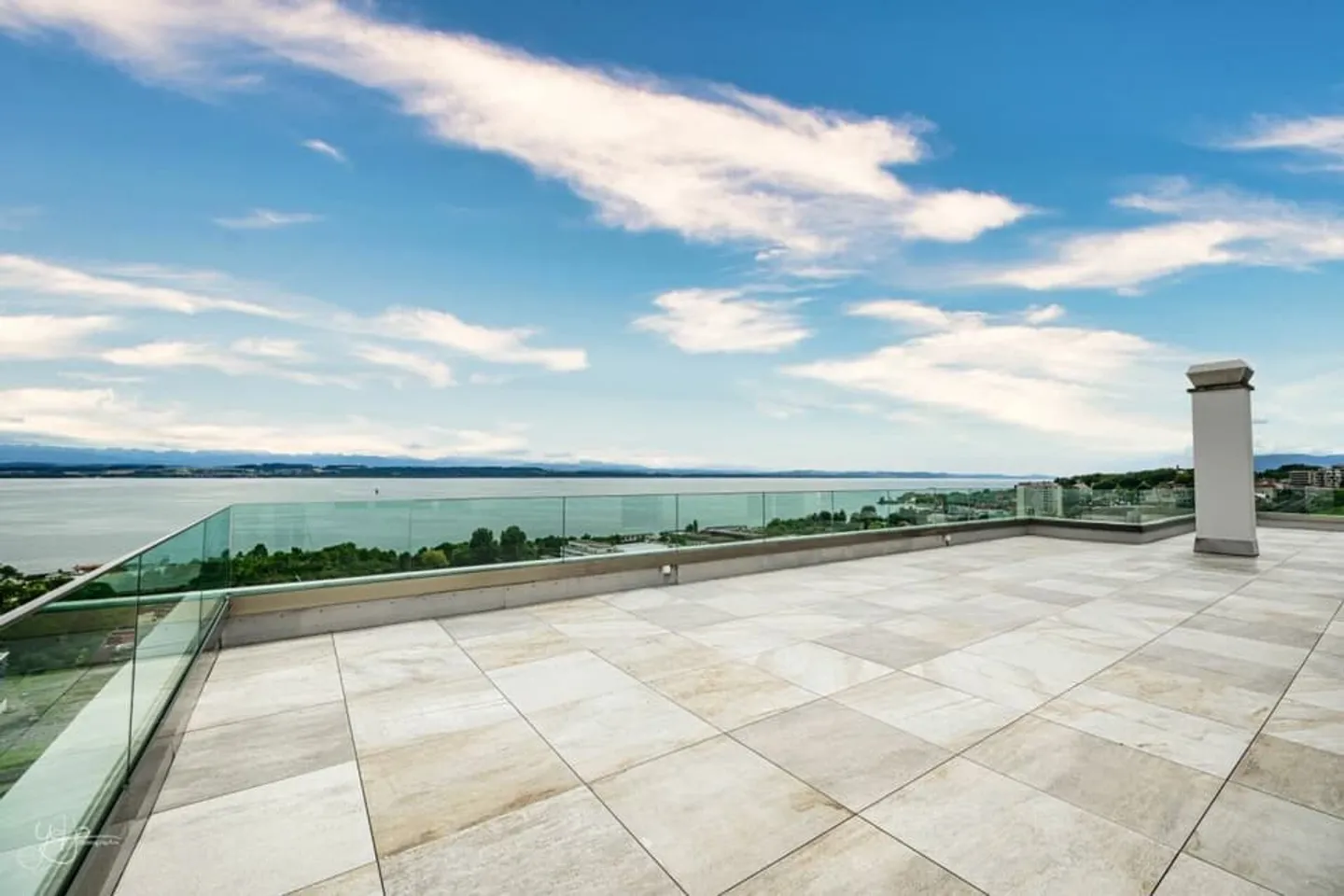 Attique de Luxe avec Terrasse - Photo 1 sur 11