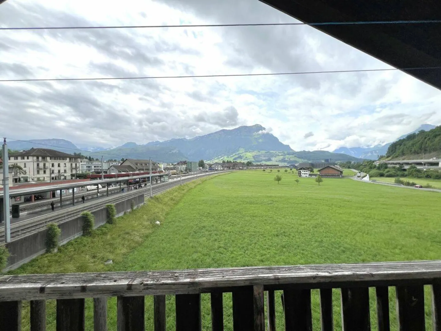 Charmante Dachwohnung in Seewen - Foto 4 von 4