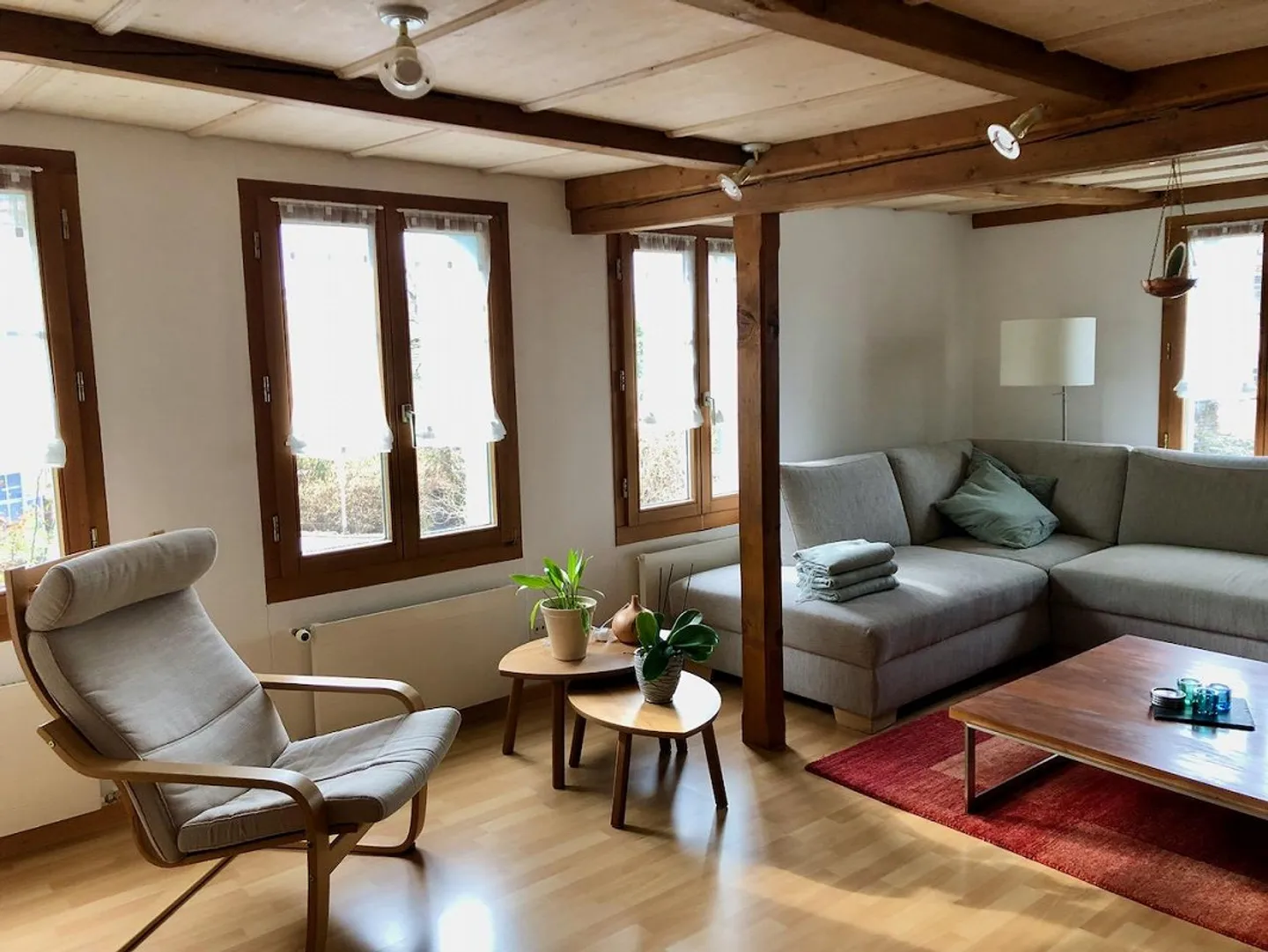 We rent an 8-room single-family house in the center of Ganterschwil - Photo 3 of 13