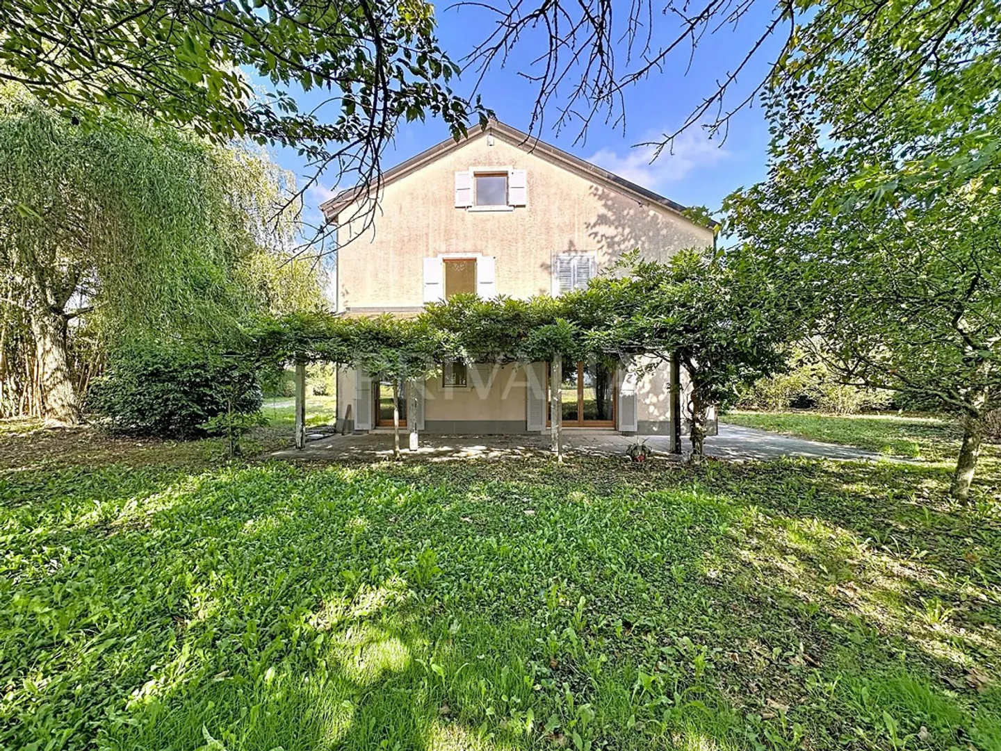 Villa indipendente circondata dalla natura? Ambiente verde e tranquillo... - Foto 1 di 10