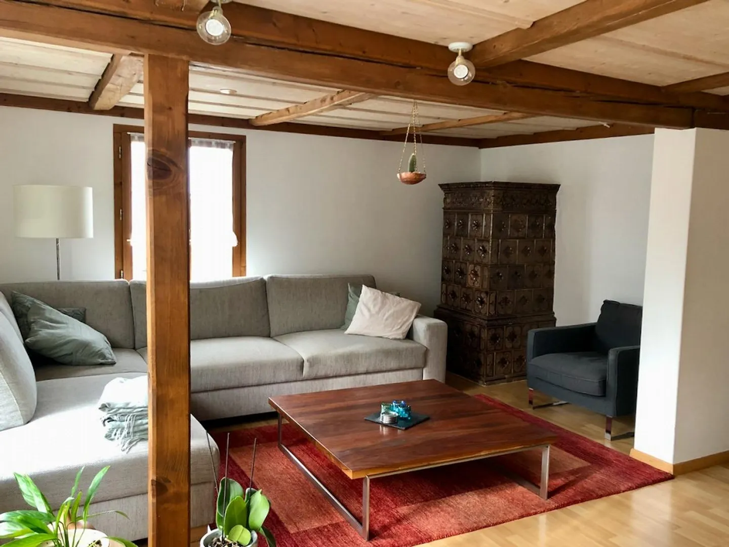 We rent an 8-room single-family house in the center of Ganterschwil - Photo 4 of 13