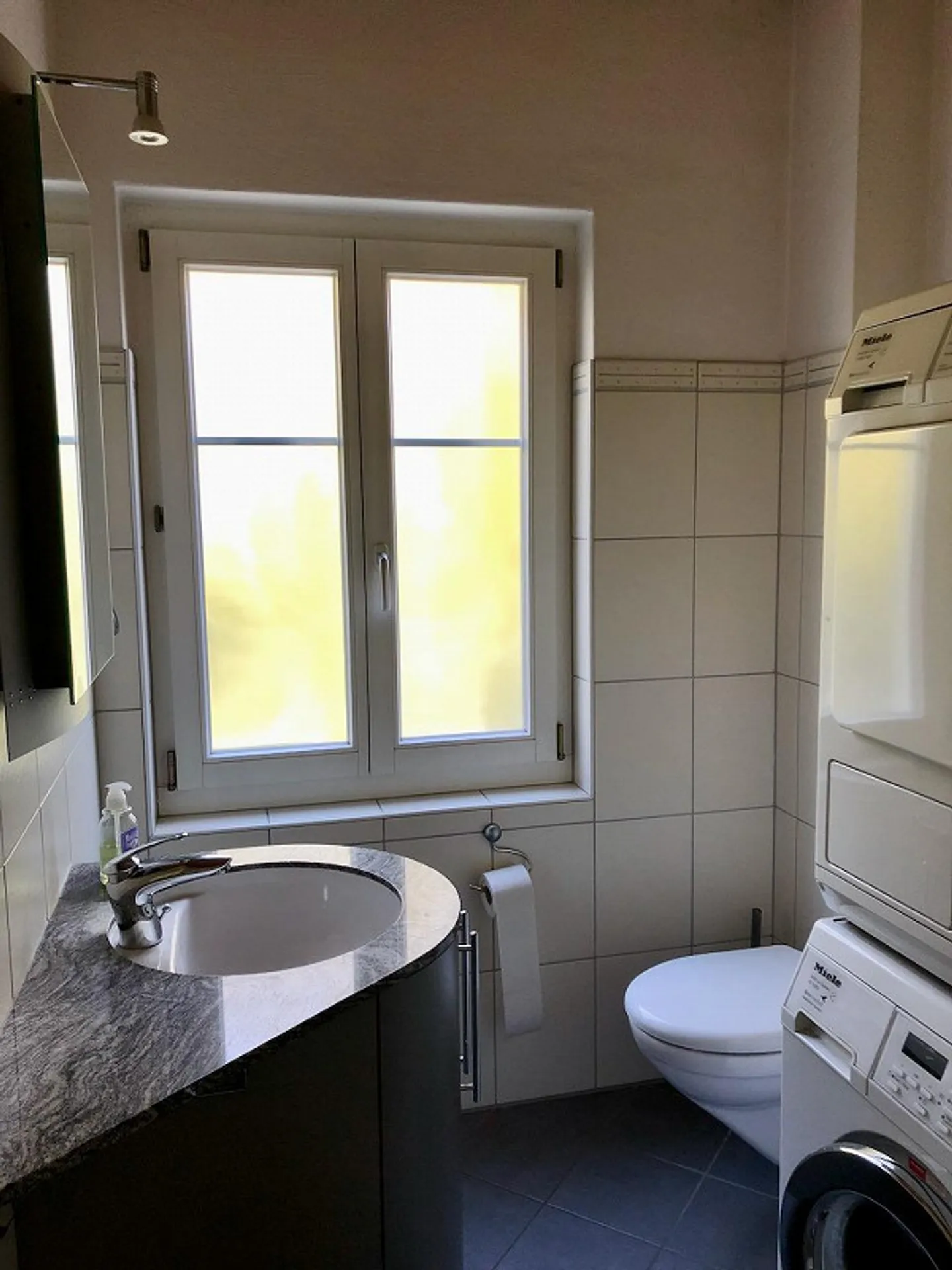 We rent an 8-room single-family house in the center of Ganterschwil - Photo 10 of 13