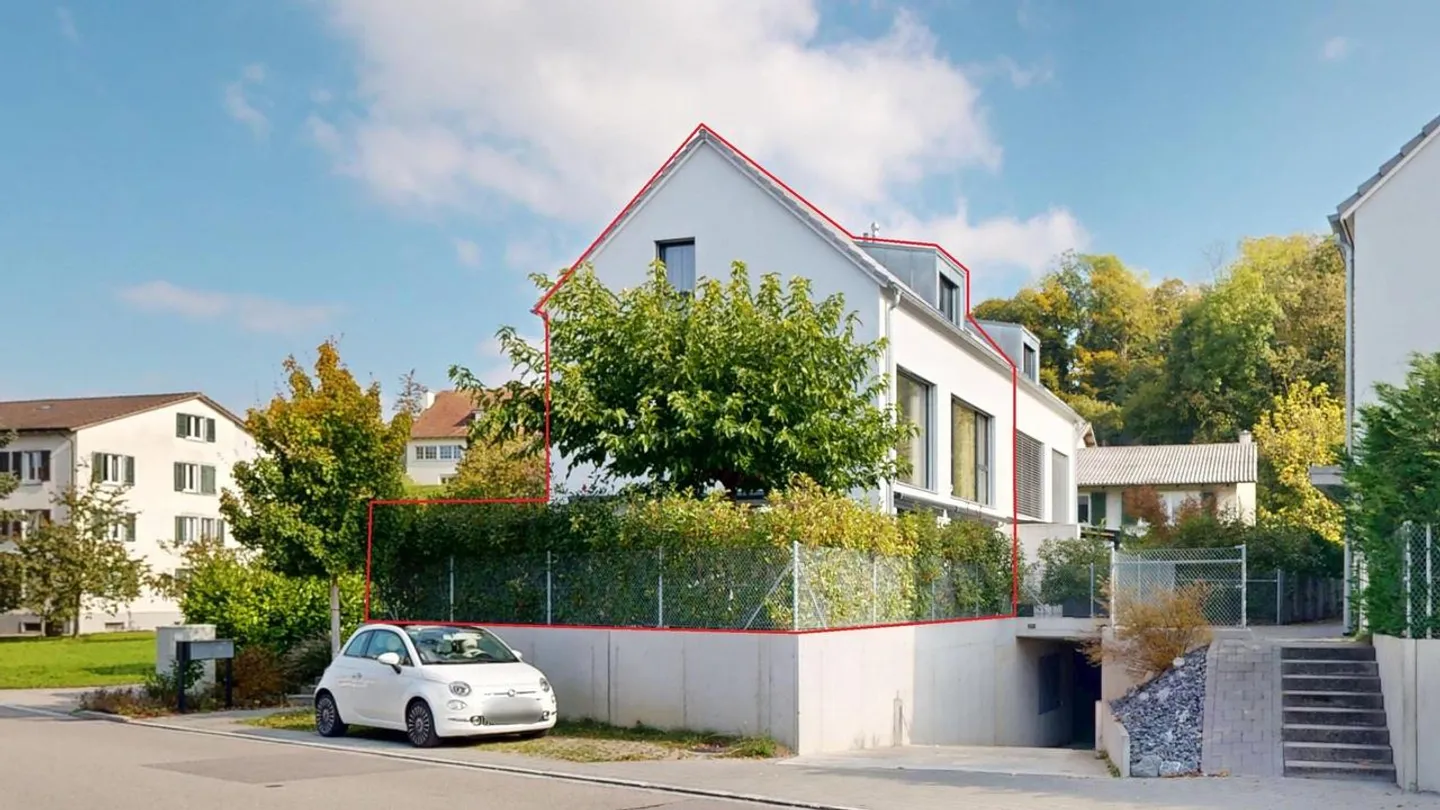 Maison individuelle exclusive de 3,5 pièces avec deux places de parking - Photo 1 sur 14
