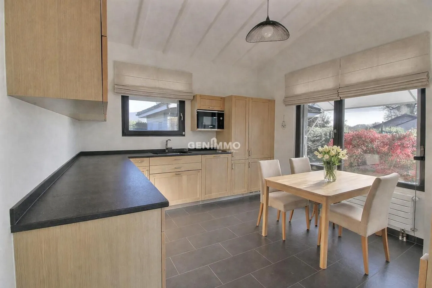 Magnifique Villa Individuelle avec Vue sur le Lac - Photo 1 sur 6