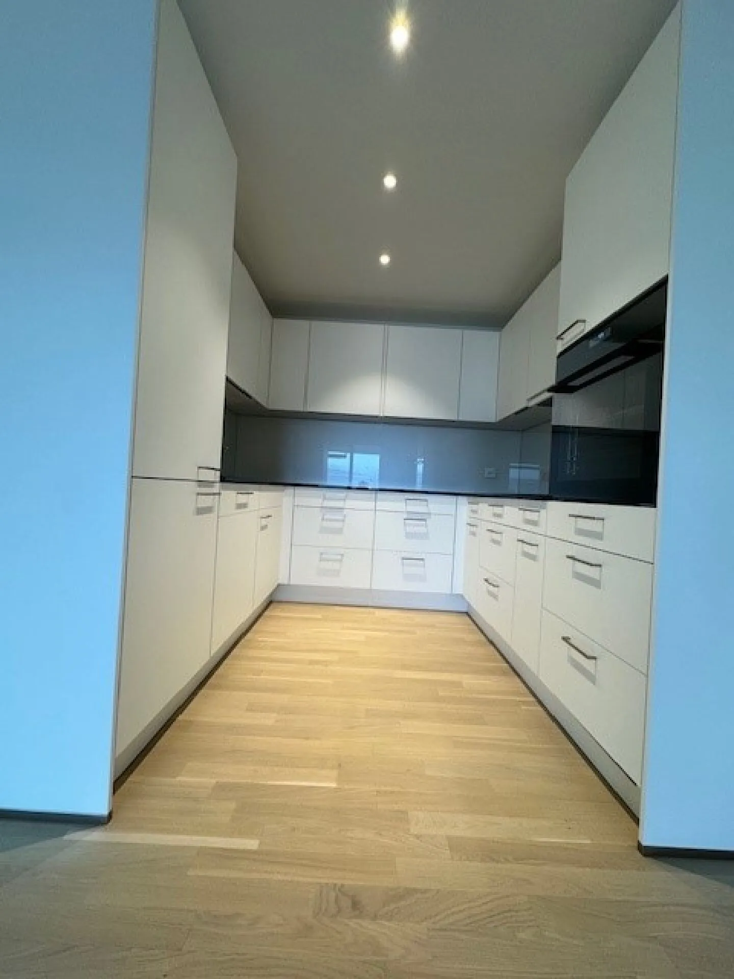 Exklusive 2½-Zimmer-Wohnung - Foto 3 von 8