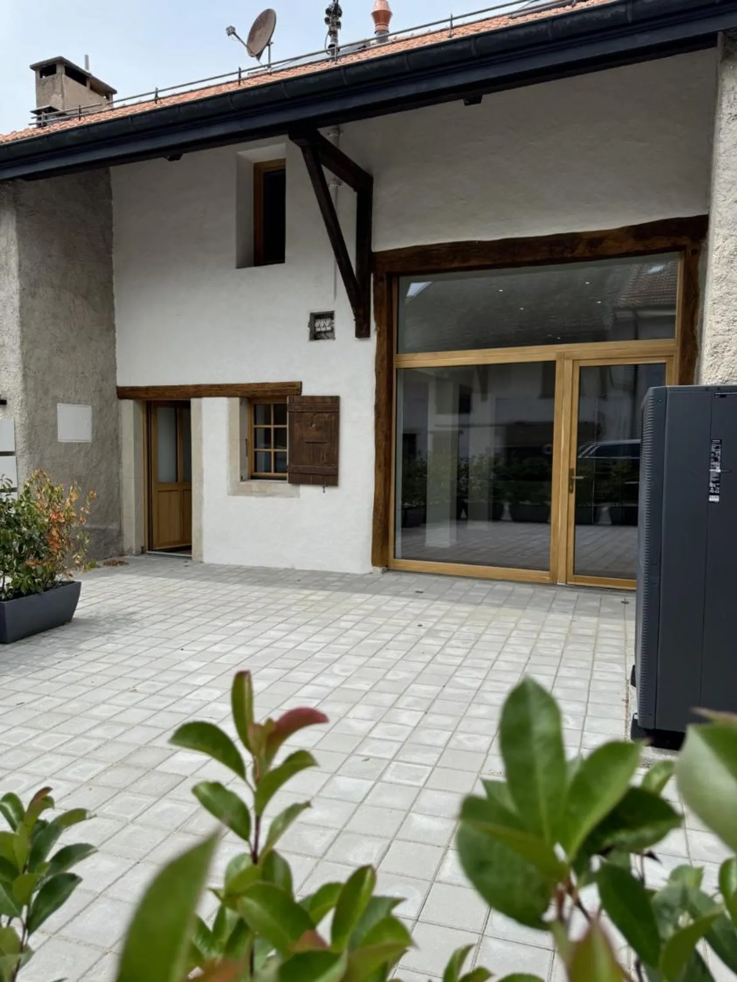 Renoviertes Familienhaus mit Garten - Foto 7 von 8