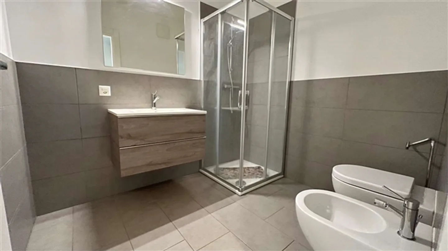 Current Income 2.5 Apartment with Terrace - Photo 7 of 15