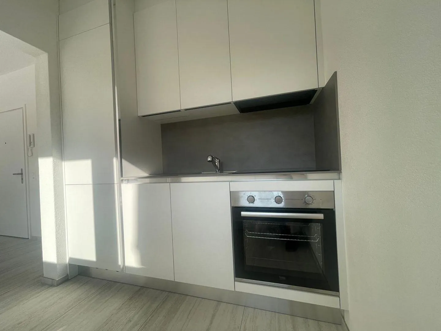 Grand appartement 2.5 pièces rénové - Photo 4 sur 6