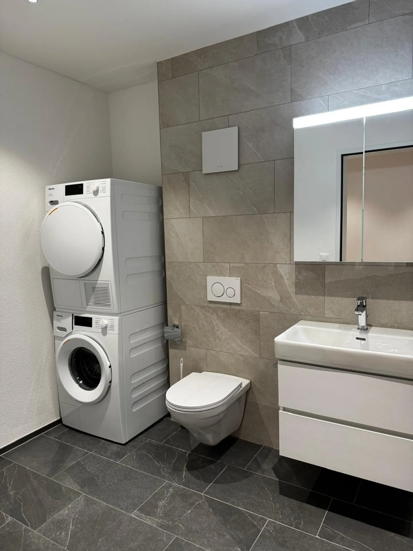 Appartamento moderno di 4,5 stanze - Ora con 1 mese di affitto gratuito! - Foto 3 di 7