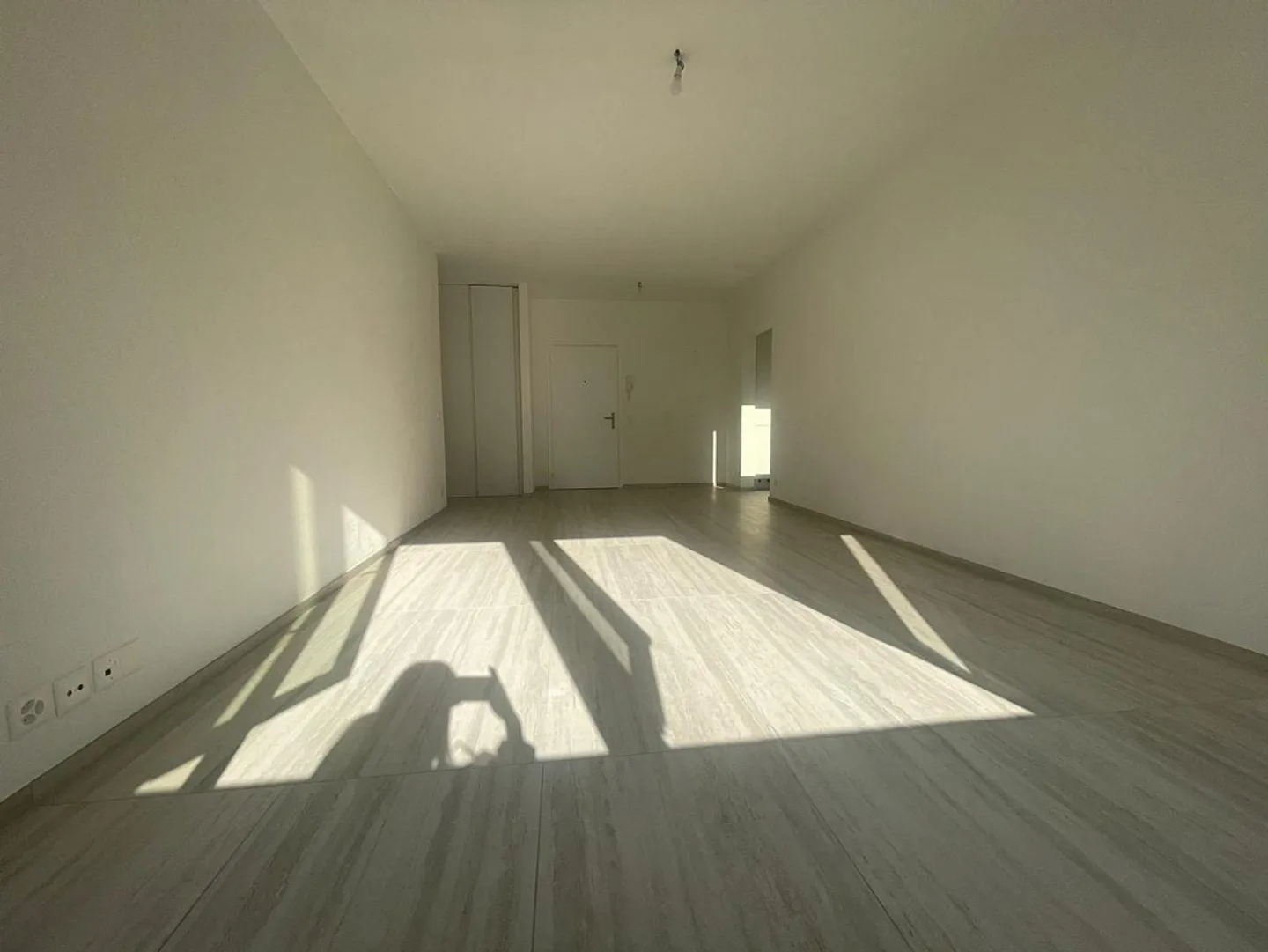 Grand appartement 2.5 pièces rénové - Photo 5 sur 6