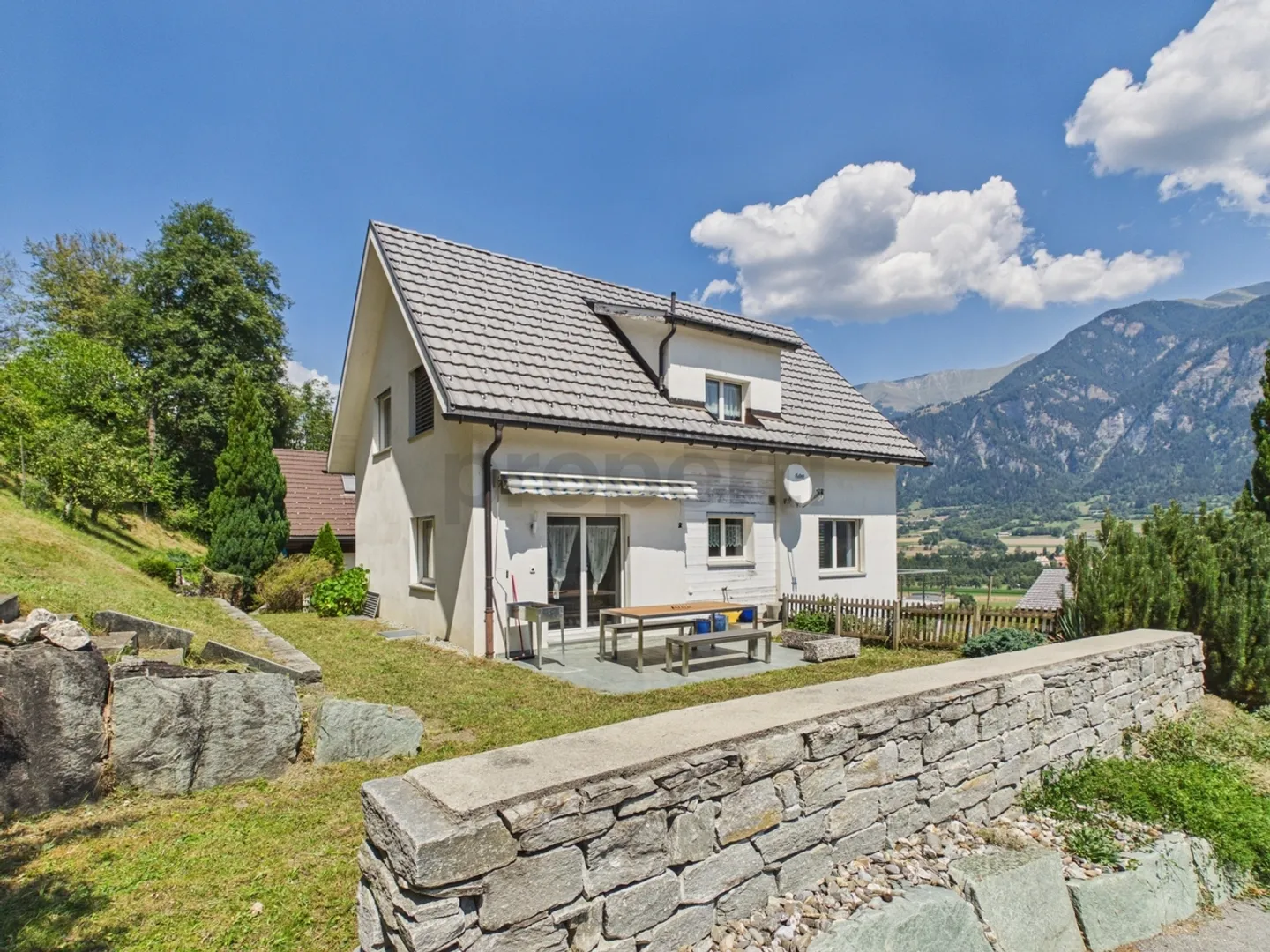 Ihr neues Zuhause mit Terrasse, Garten, Balkon und wunderbarer Aussicht - Foto 1 di 13