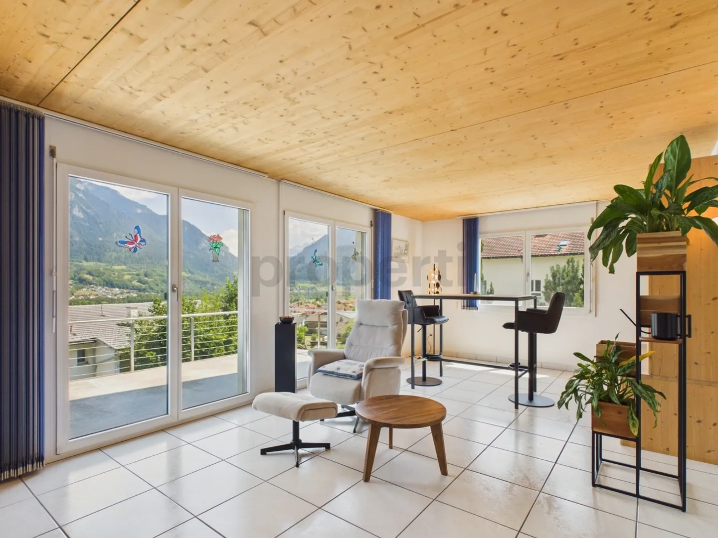 Ihr neues Zuhause mit Terrasse, Garten, Balkon und wunderbarer Aussicht - Foto 2 di 13