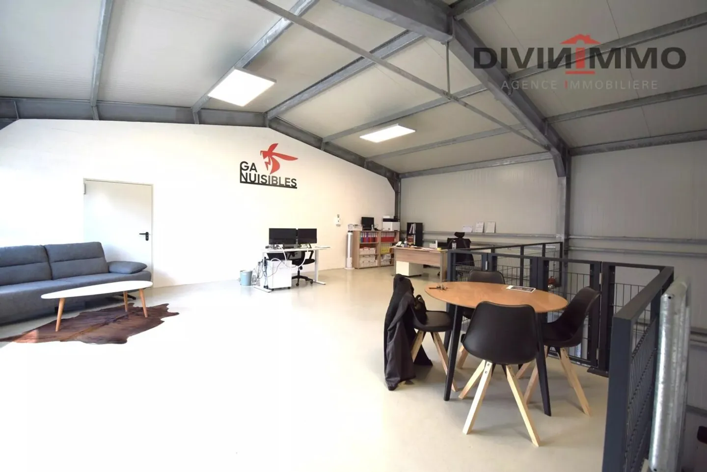 Versatile Office and Storage Space - Photo 5 of 6