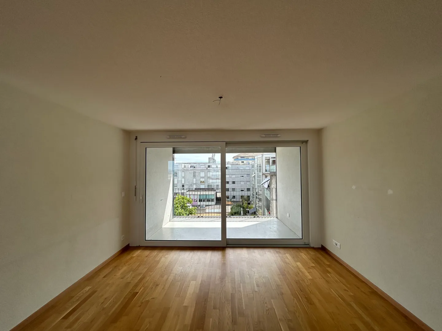 Charmant Appartement 4.5 pièces - Photo 4 sur 6