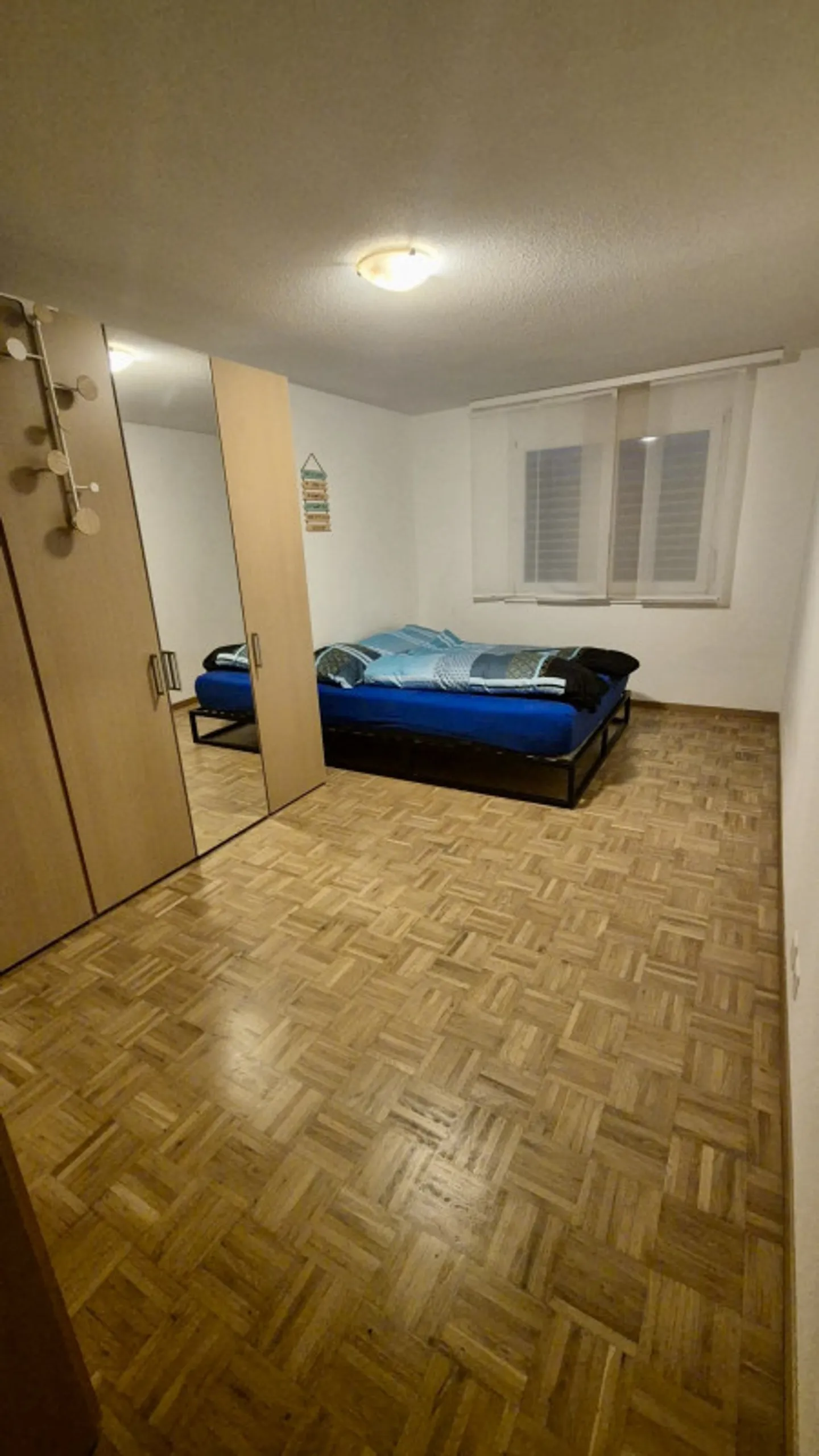 5,5-Zimmer-Wohnung im Erdgeschoss mit privatem Garten und Blick 10 Minuten von Fribourg - Foto 7 von 11