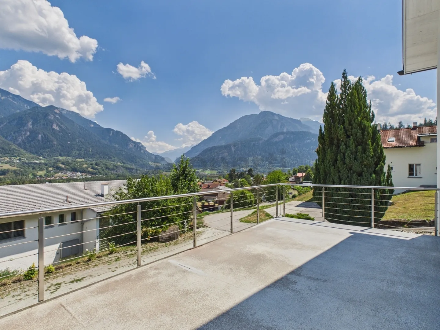 Ihr neues Zuhause mit Terrasse, Garten, Balkon und wunderbarer Aussicht - Foto 9 di 13