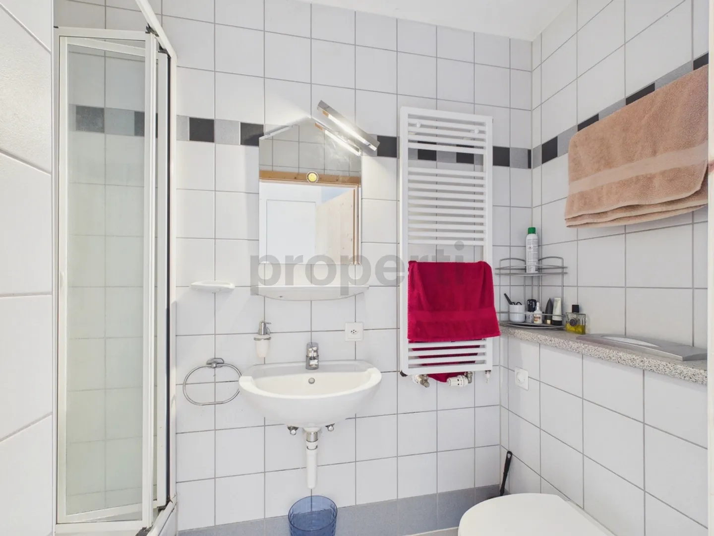Ihr neues Zuhause mit Terrasse, Garten, Balkon und wunderbarer Aussicht - Foto 10 di 13