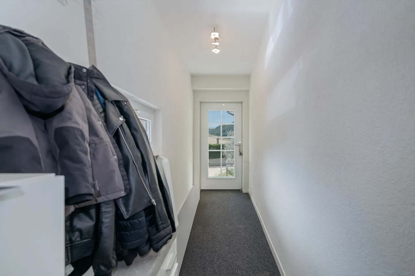 Stilvolle 4.5-Zimmer-Wohnung mit Aussicht - Foto 12 von 15