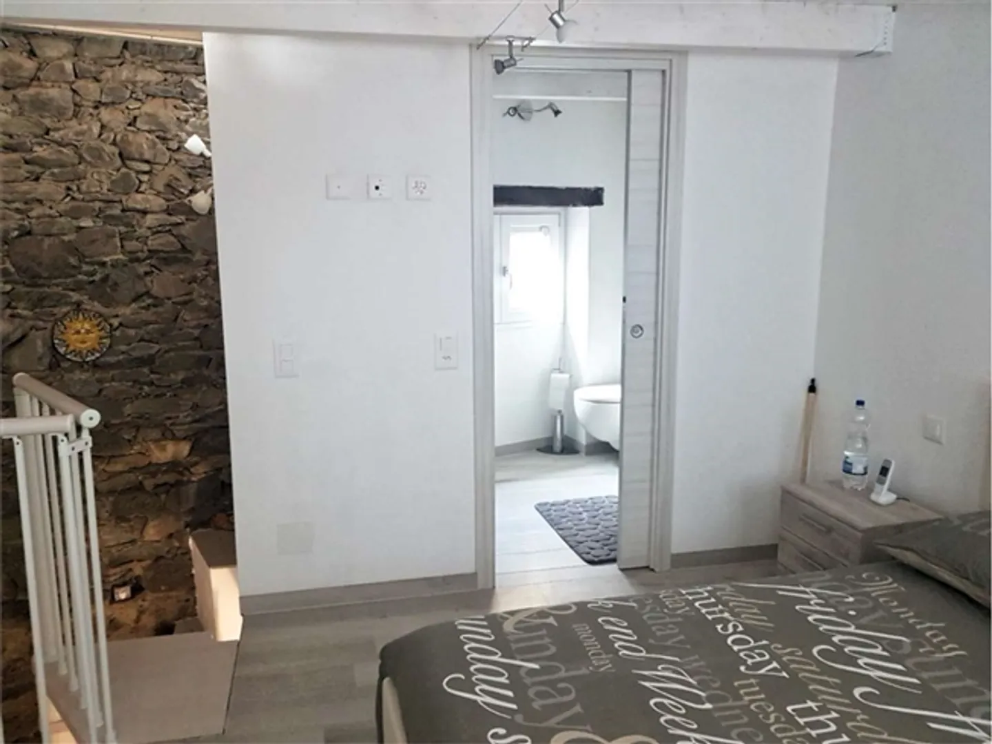 Nel vecchio villaggio, affascinanti 2,5 stanze - Foto 7 di 10