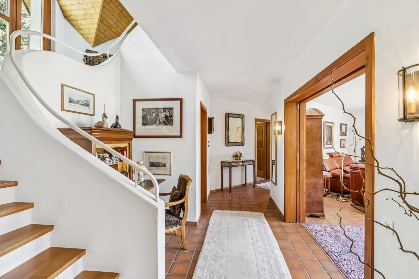 Elegante Villa in Villars-sur-Glâne - Foto 3 von 13