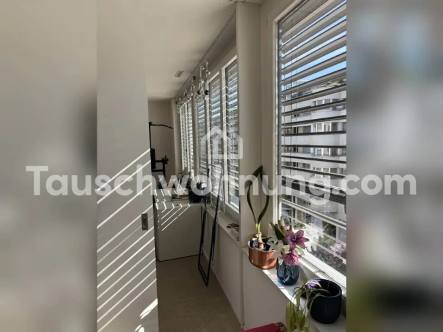 [ÉCHANGE D'APPARTEMENT] Appartement lumineux avec fenêtre panoramique et grand balcon - Photo 6 sur 11