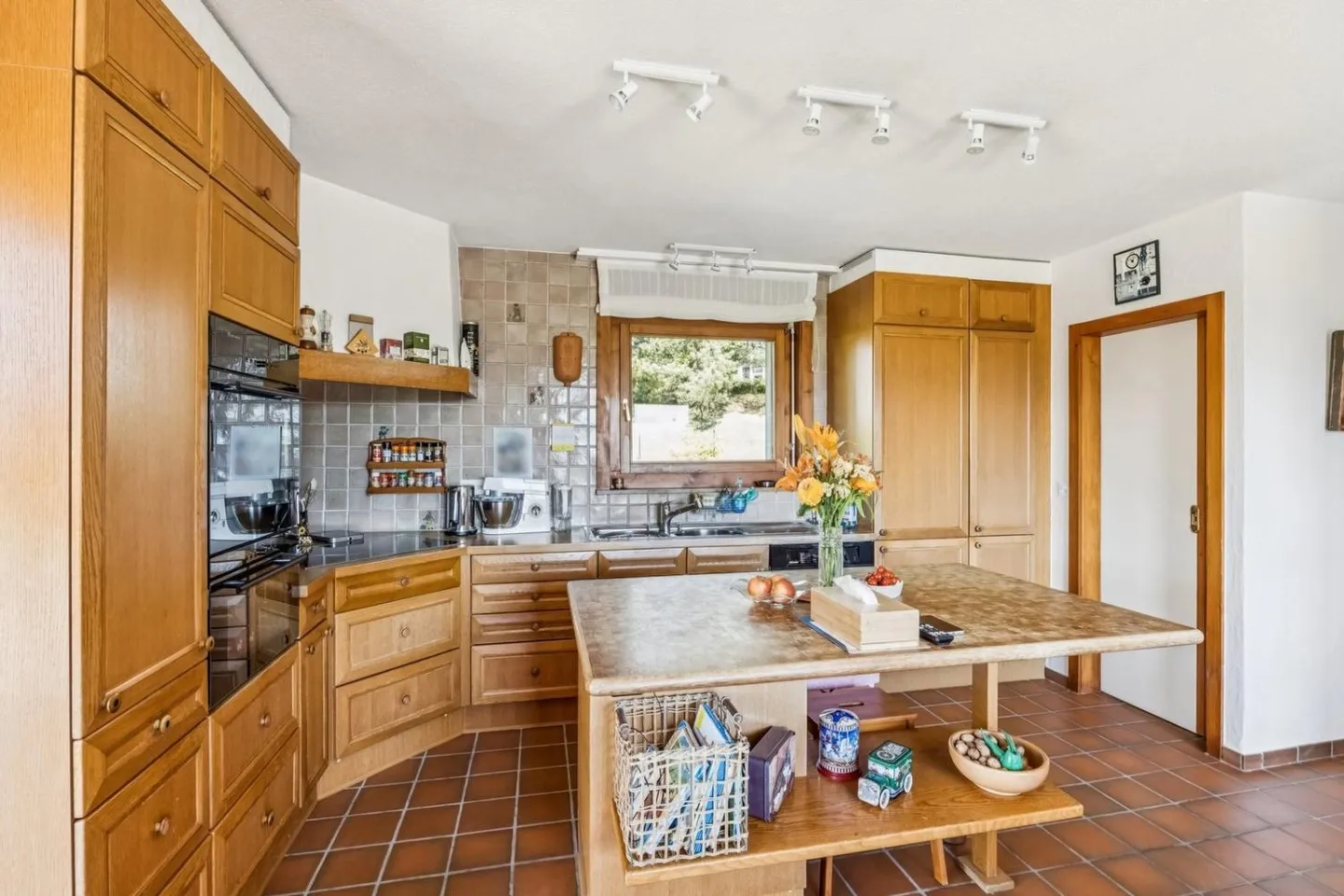 Elegante Villa in Villars-sur-Glâne - Foto 4 von 13