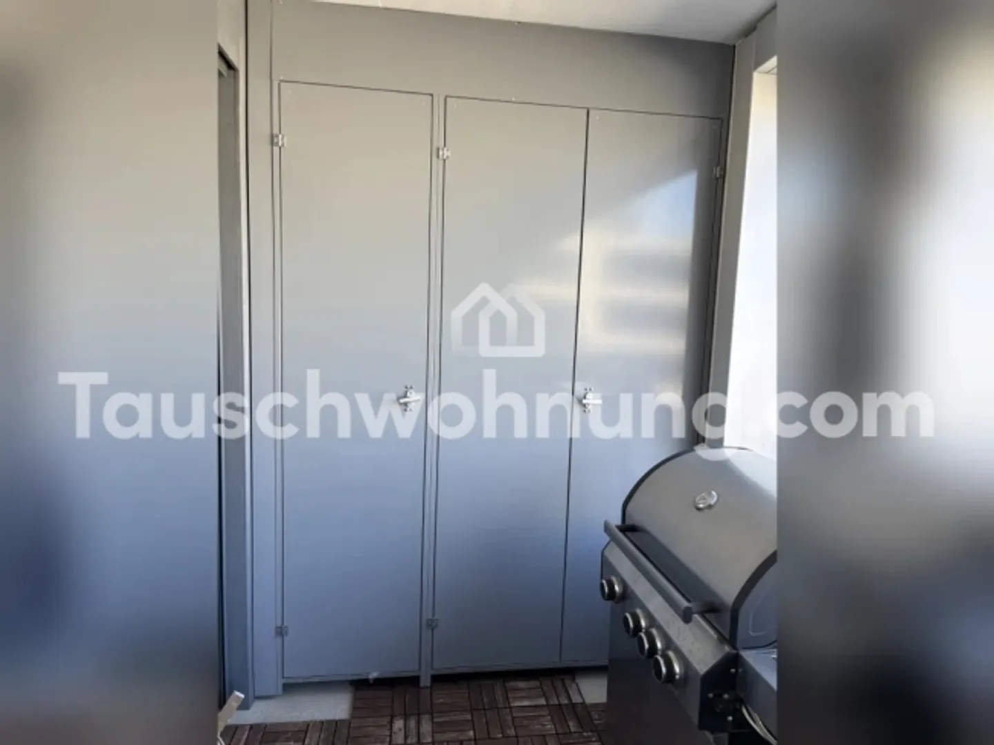 [ÉCHANGE D'APPARTEMENT] Appartement lumineux avec fenêtre panoramique et grand balcon - Photo 9 sur 11