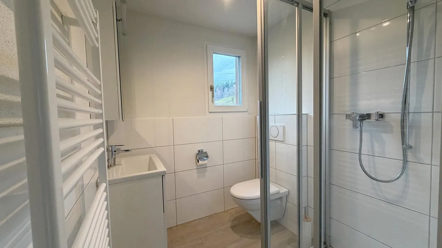 Maison calme en bordure de village avec potentiel de développement - Photo 4 sur 8