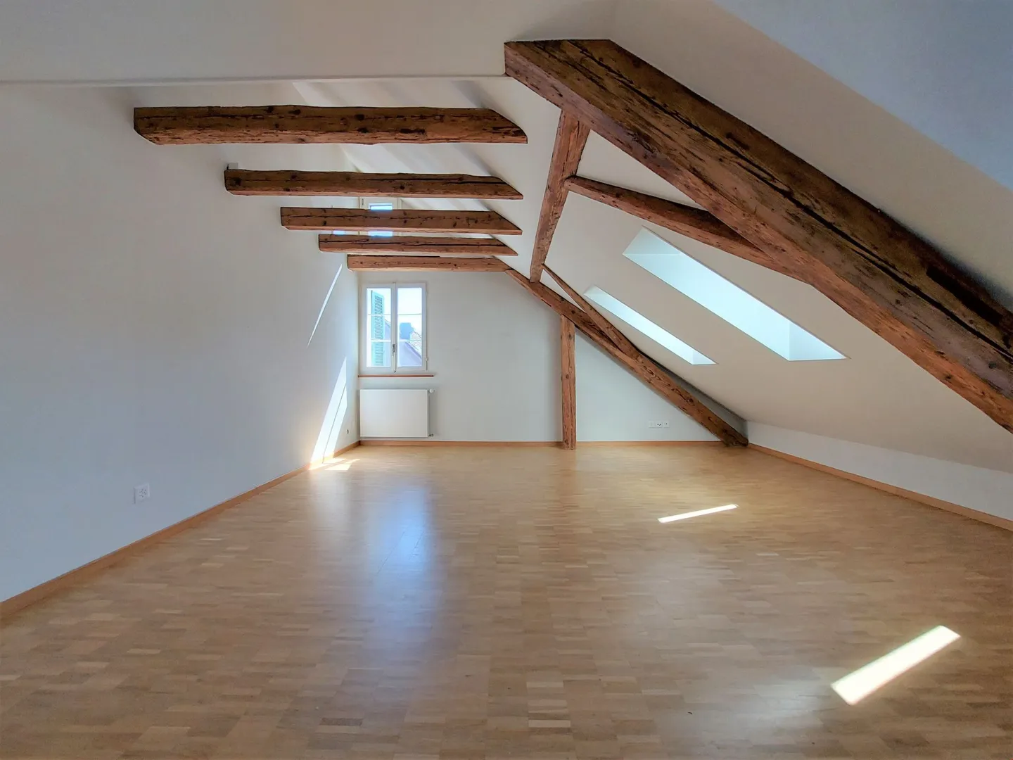 Beautiful attic apartment in the old town - Photo 3 of 12