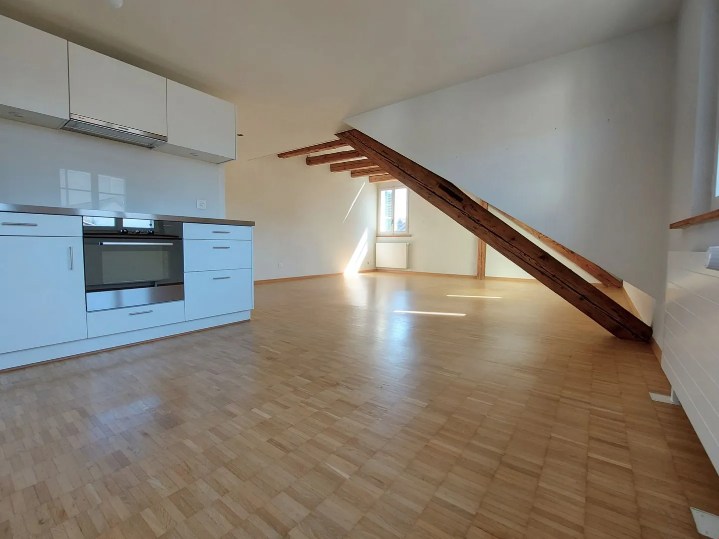 Beautiful attic apartment in the old town - Photo 5 of 12