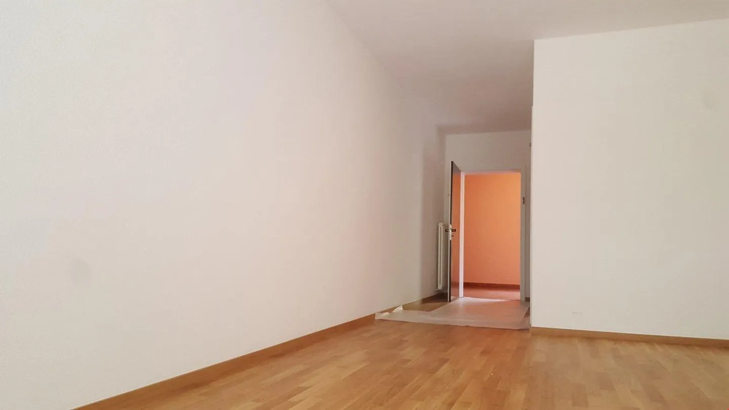 Studio rénové avec balcon à Mendrisio - Photo 9 sur 10