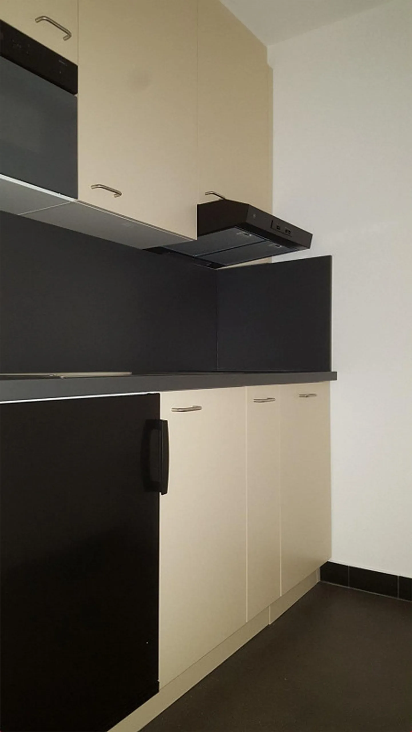 Studio rénové avec balcon à Mendrisio - Photo 10 sur 10
