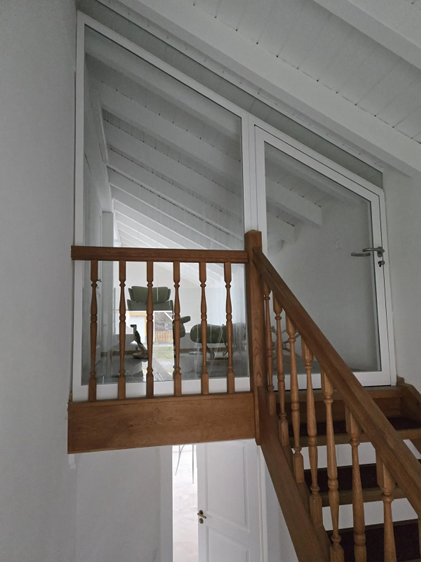 Appartamento 3.5 con molti extra in una casa a 3 famiglie - può anche essere arredato se desiderato - Foto 9 di 25