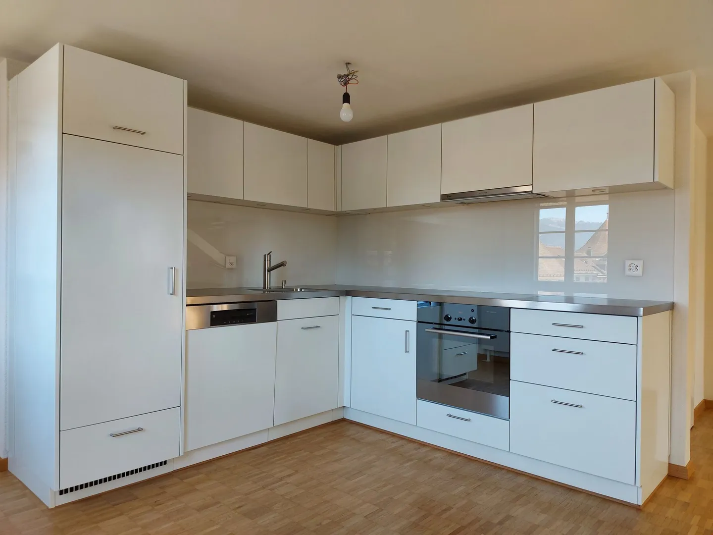 Beautiful attic apartment in the old town - Photo 7 of 12