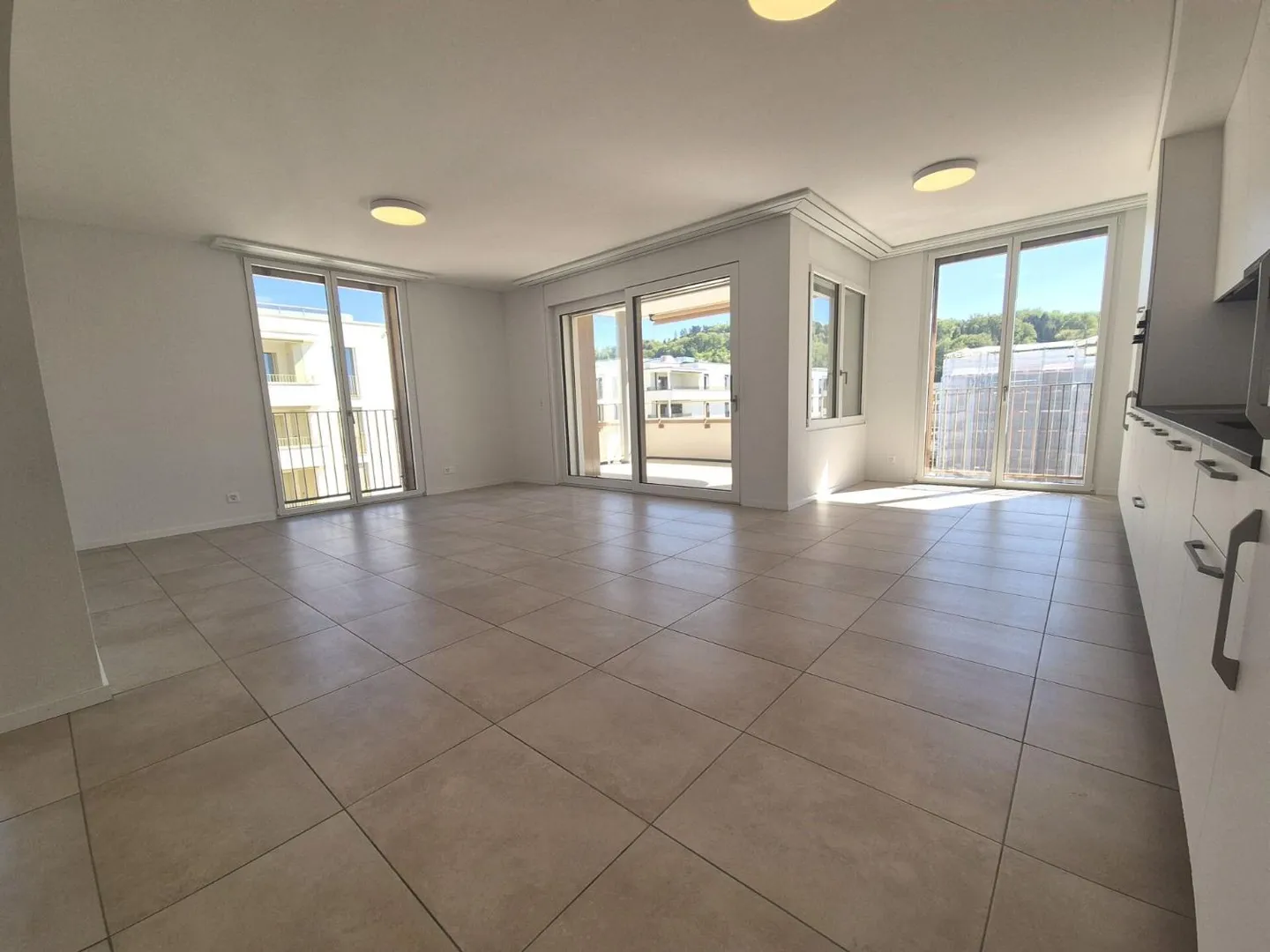 Prairie 2 - Appartement de 4,5 pièces au 3ème étage - Photo 3 sur 13