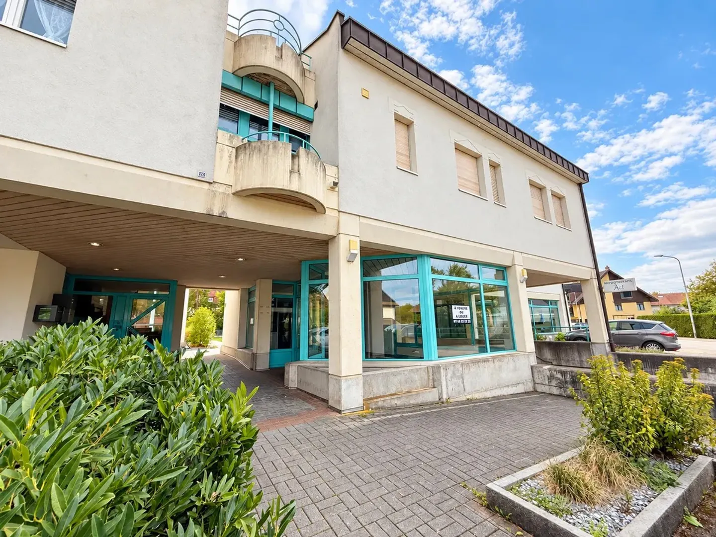 Espace Commercial Polyvalent - Photo 1 sur 17