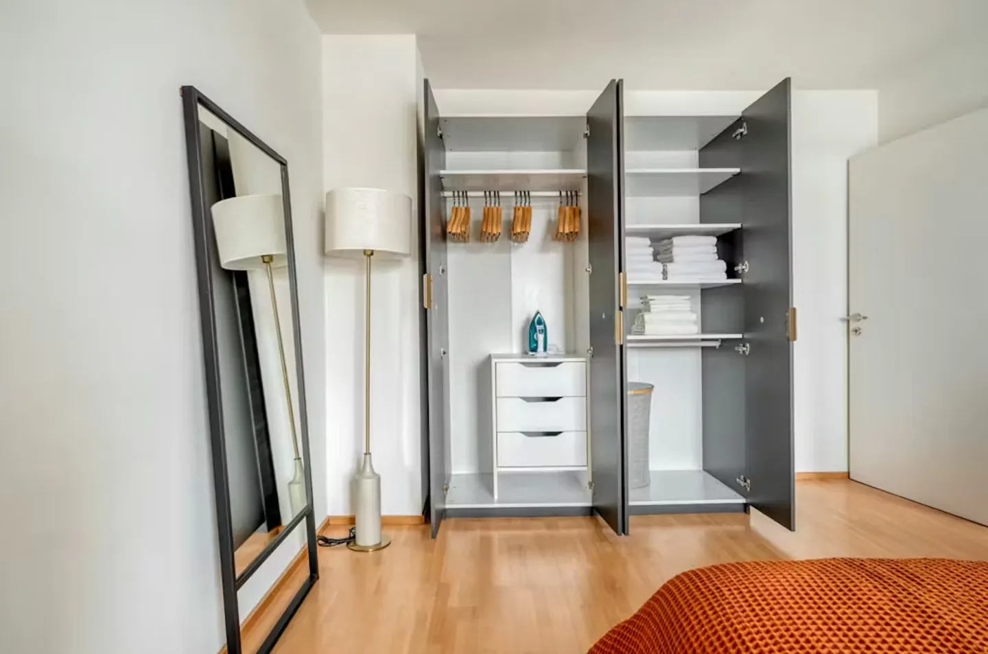 Apartment for rent - Photo 7 of 10