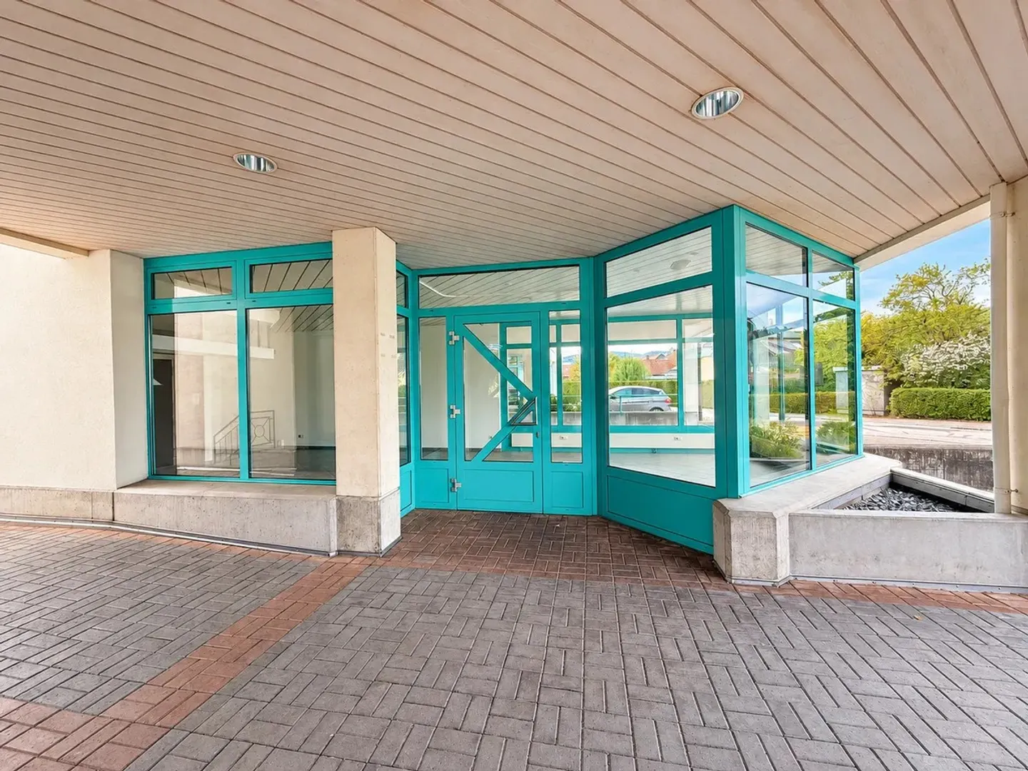 Espace Commercial Polyvalent - Photo 2 sur 17
