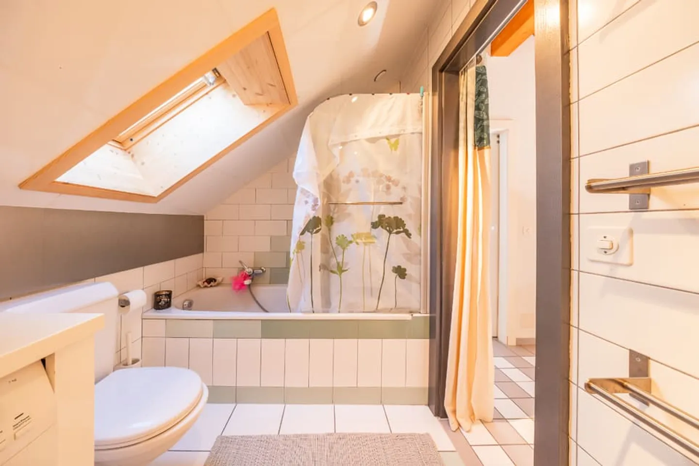 Appartement duplex avec garage : calme et verdure - Photo 9 sur 11