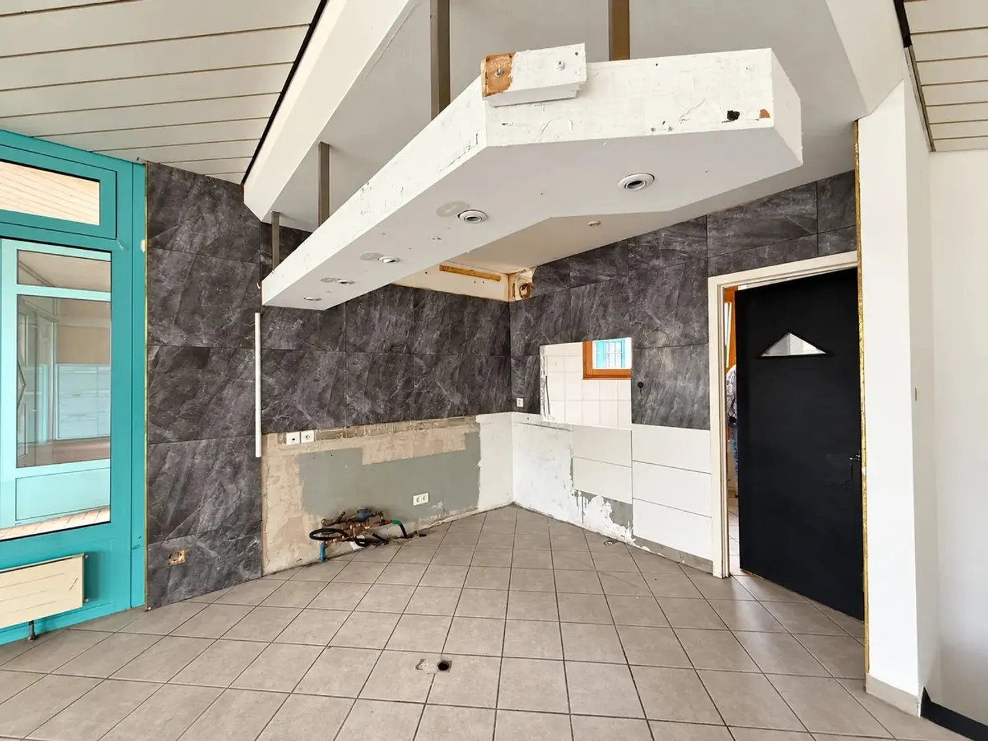Espace Commercial Polyvalent - Photo 6 sur 17