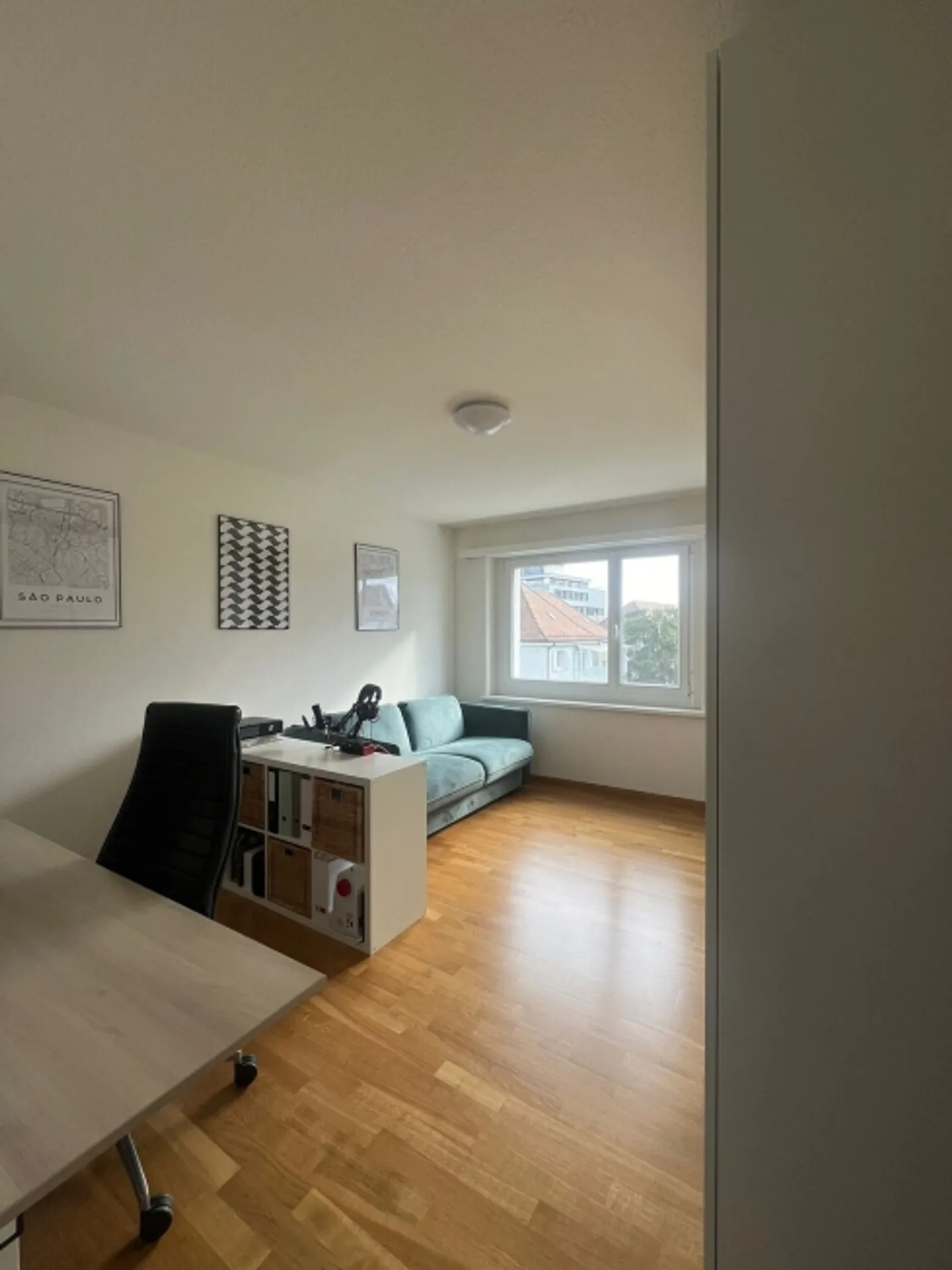 "APPARTEMENT 3½ PIÈCES À ZURICH - DISTRICT 9 ALTSTETTEN, MEUBLÉ, TEMPORAIRE" - Photo 3 sur 10