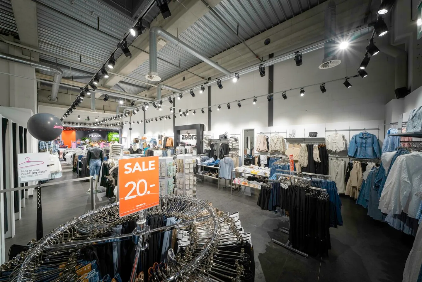 Ladenfläche mit 160m² in Shopping Center - Migros Bubendorf - Foto 2 von 9